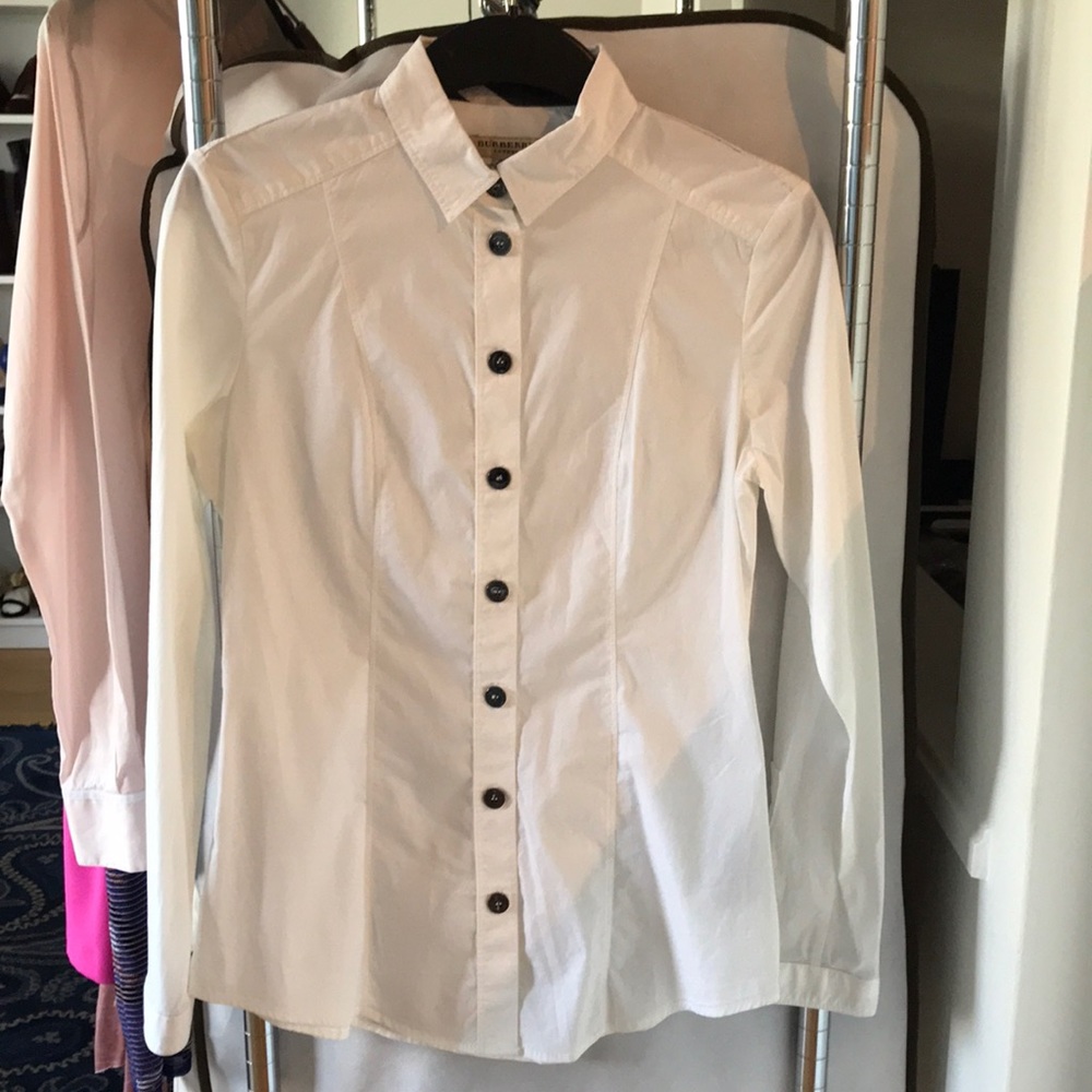 Burberry fitted button-down with gunmetal buttons